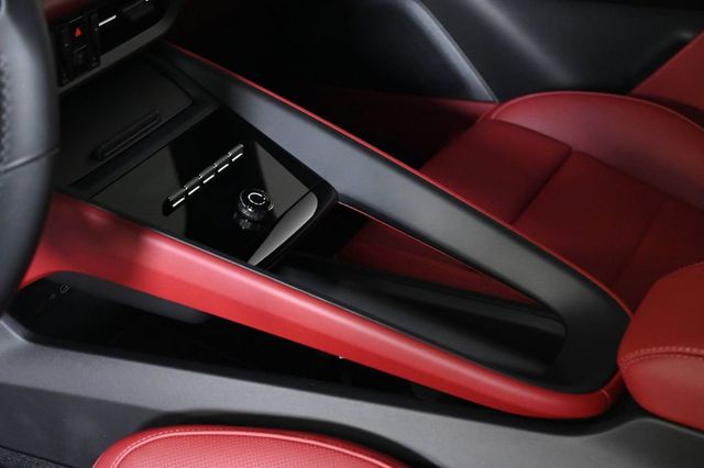 2025 Porsche Macan Electric 4S AWD - 22944999 - 22