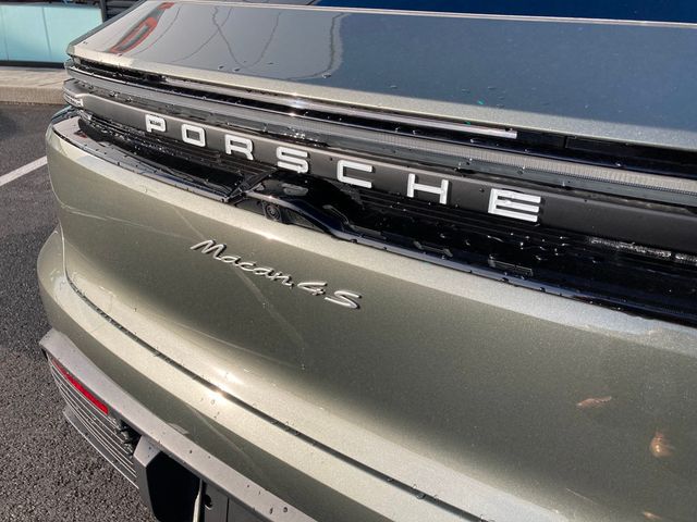 2025 Porsche Macan Electric 4S AWD - 22714035 - 17