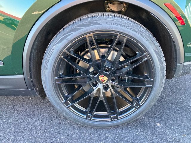 2025 Porsche Macan Electric 4S AWD - 22753142 - 9