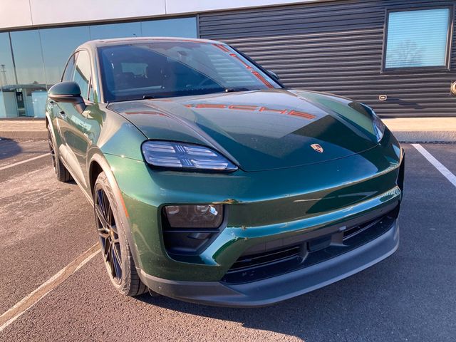 2025 Porsche Macan Electric 4S AWD - 22753142 - 18