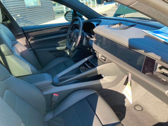 2025 Porsche Macan Electric 4S AWD - 22753142 - 29