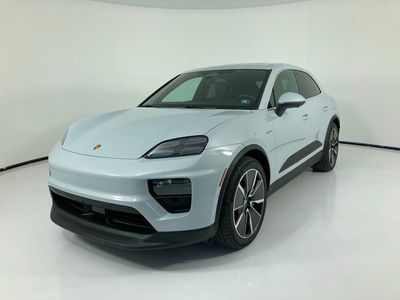 2025 Porsche Macan