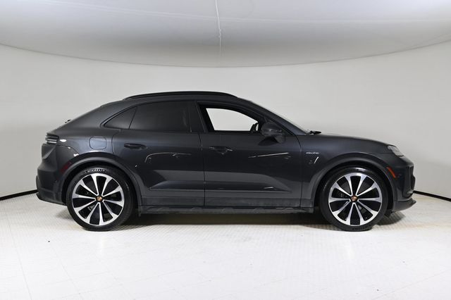 2025 Porsche Macan Electric RWD - 22922762 - 7