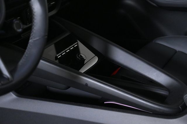 2025 Porsche Macan Electric RWD - 22925270 - 24