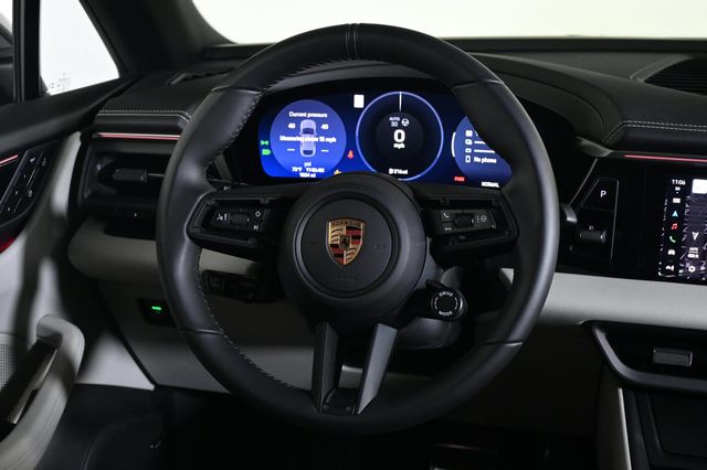 2025 Porsche Macan Electric RWD - 22968804 - 11