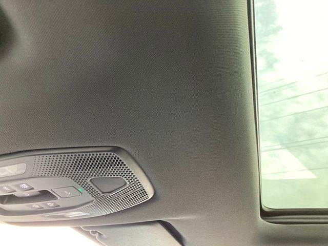 2025 Porsche Macan Electric RWD - 22778112 - 17