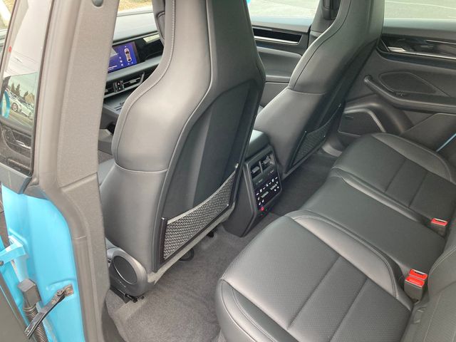 2025 Porsche Macan Electric RWD - 22778112 - 18