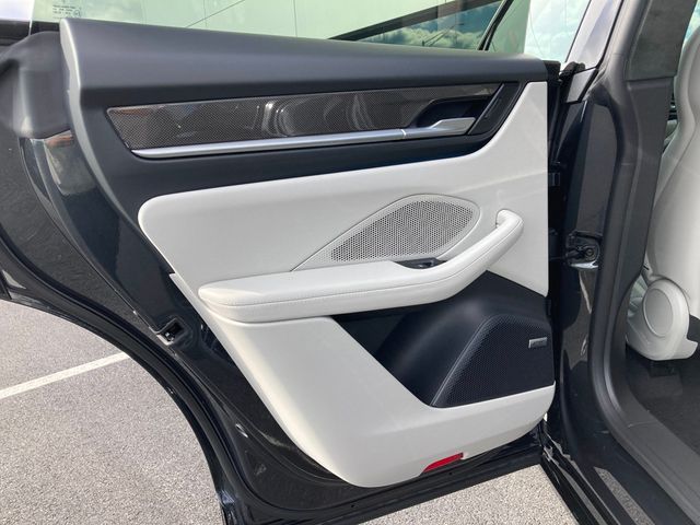 2025 Porsche Macan Electric Turbo AWD - 22952643 - 13