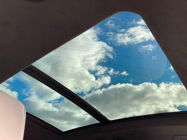 2025 Porsche Macan Electric Turbo AWD - 22952643 - 20