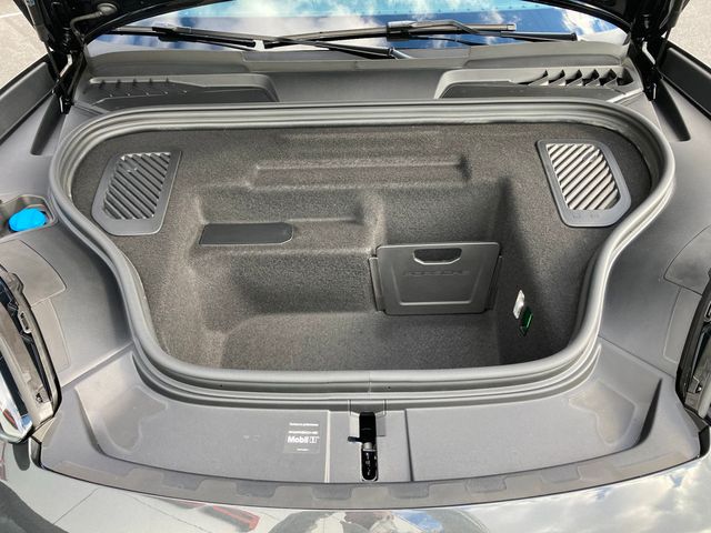 2025 Porsche Macan Electric Turbo AWD - 22952643 - 21