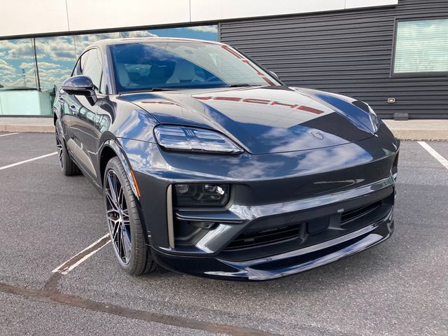 2025 Porsche Macan Electric Turbo AWD - 22952643 - 30