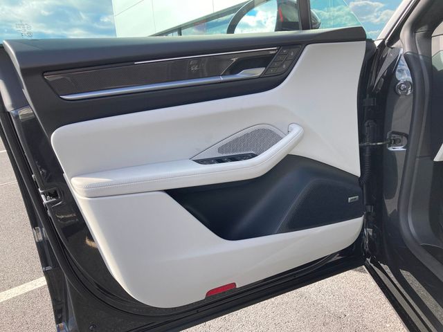 2025 Porsche Macan Electric Turbo AWD - 22952643 - 5