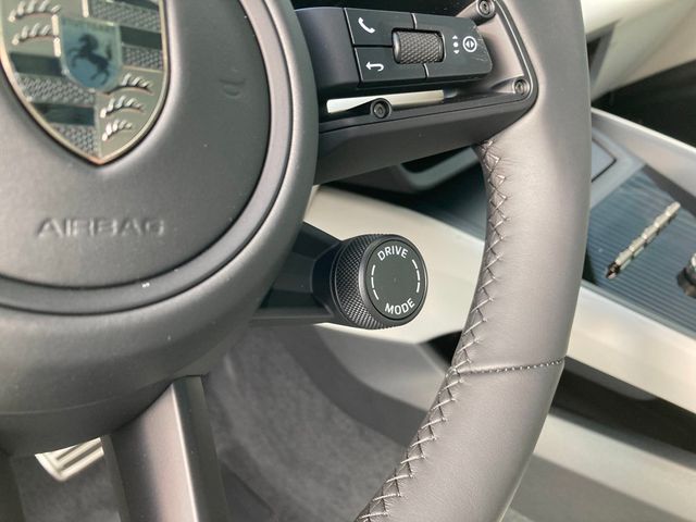 2025 Porsche Macan Electric Turbo AWD - 22952643 - 8