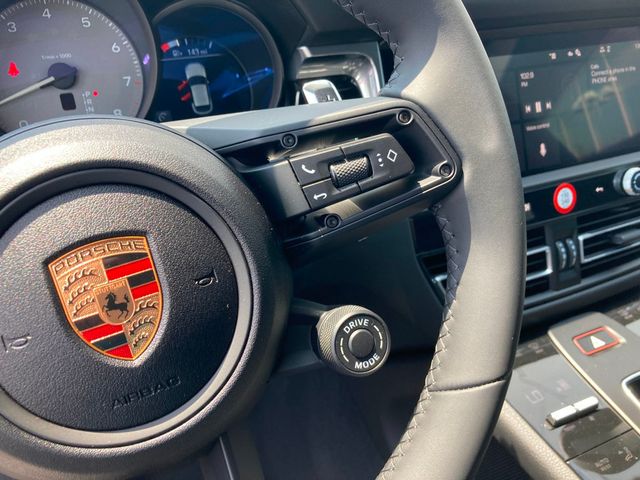 2025 Porsche Macan S AWD - 22890831 - 11