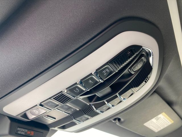 2025 Porsche Macan S AWD - 22890831 - 16