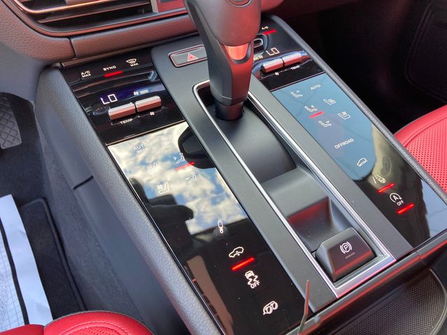 2025 Porsche Macan S AWD - 22915224 - 10