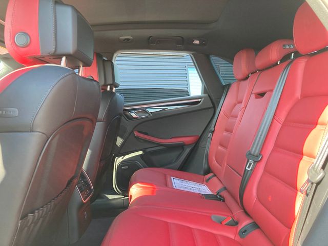 2025 Porsche Macan S AWD - 22915224 - 17