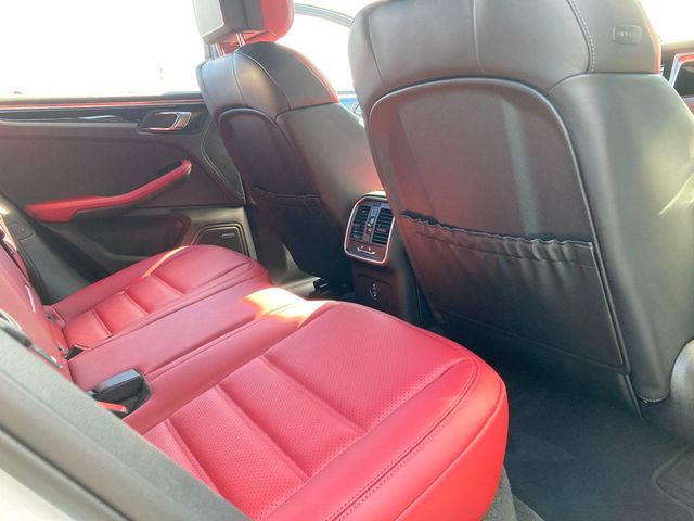 2025 Porsche Macan S AWD - 22915224 - 21