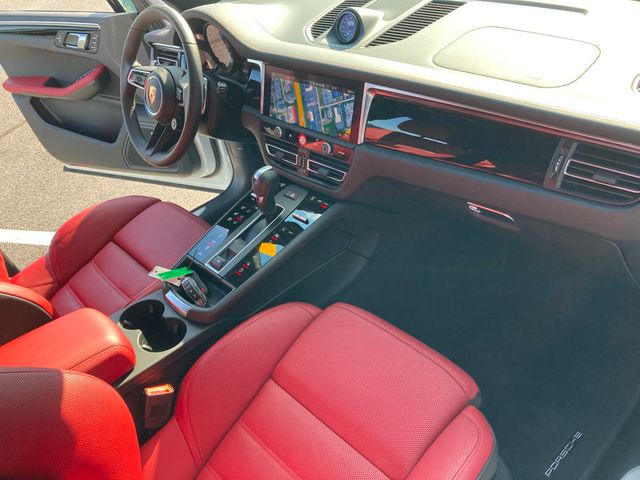 2025 Porsche Macan S AWD - 22915224 - 24