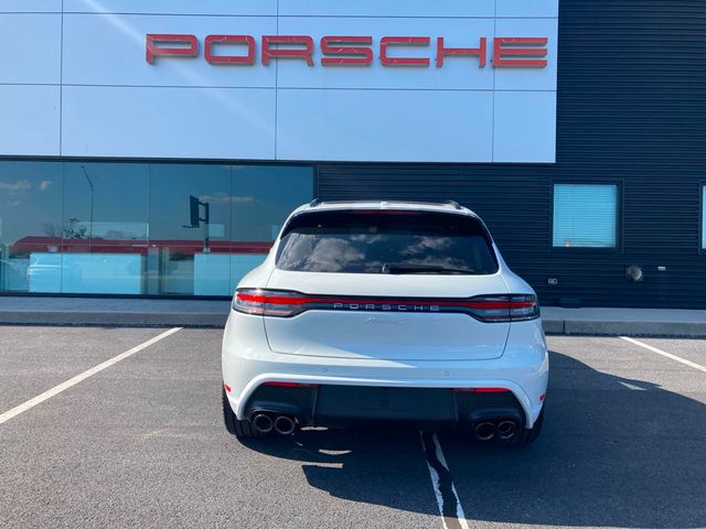2025 Porsche Macan S AWD - 22915224 - 32