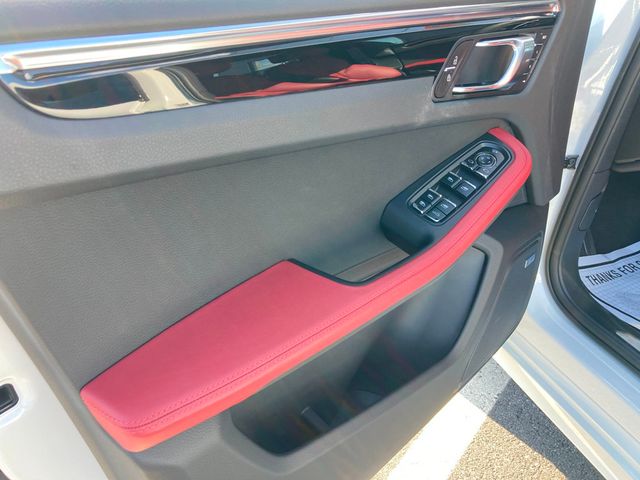 2025 Porsche Macan S AWD - 22915224 - 5