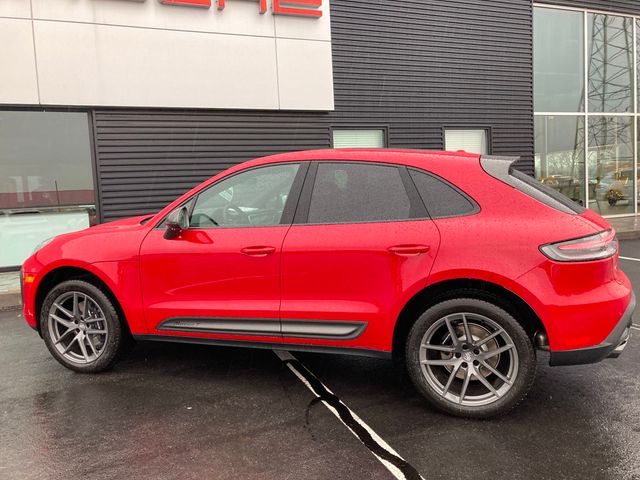 2025 Porsche Macan T AWD - 22694682 - 1