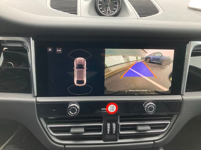 2025 Porsche Macan T AWD - 22694682 - 21