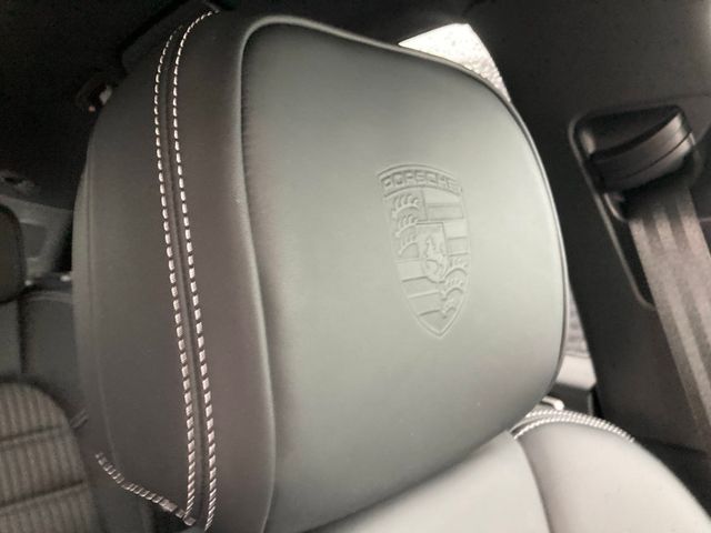 2025 Porsche Macan T AWD - 22694682 - 31