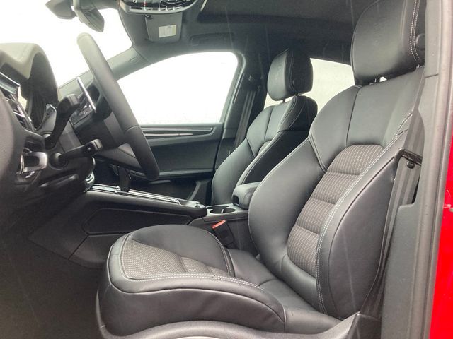 2025 Porsche Macan T AWD - 22694682 - 4