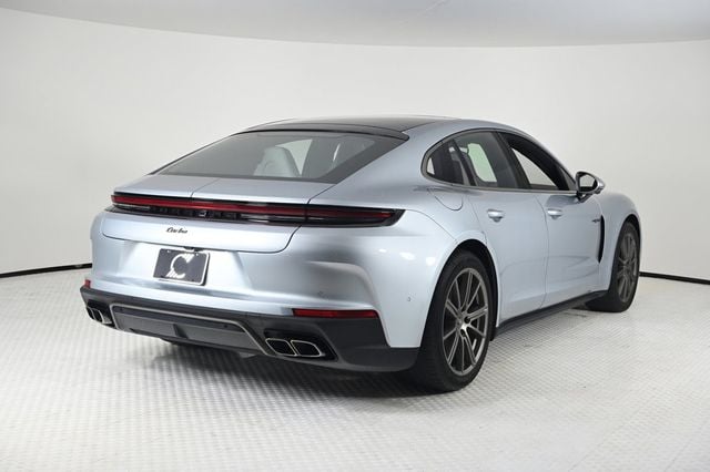 2025 Porsche Panamera Turbo E-Hybrid AWD - 22748713 - 4