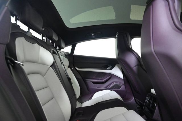 2025 Porsche Taycan 4 AWD - 22944980 - 18