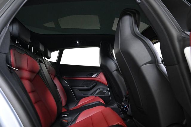 2025 Porsche Taycan 4 Cross Turismo AWD - 22944974 - 18