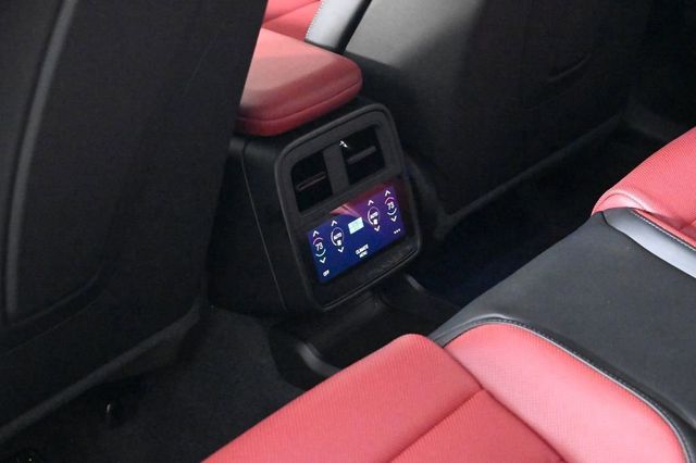 2025 Porsche Taycan 4 Cross Turismo AWD - 22944974 - 19