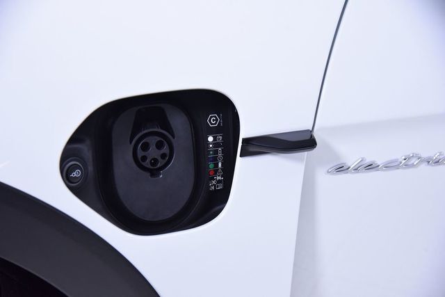 2025 Porsche Taycan 4S Cross Turismo AWD - 22944978 - 22