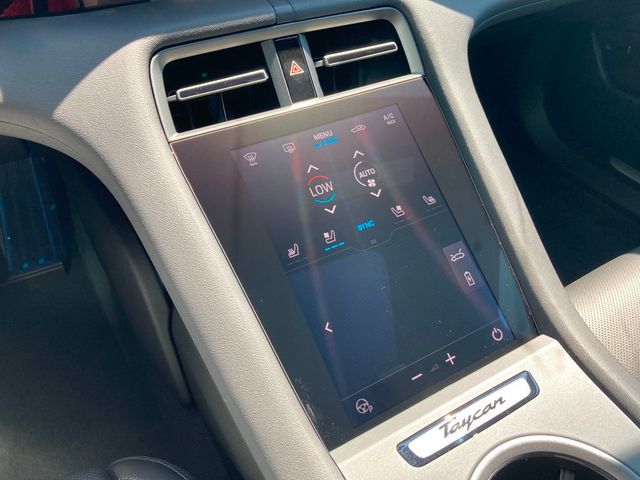 2025 Porsche Taycan RWD - 22562202 - 25