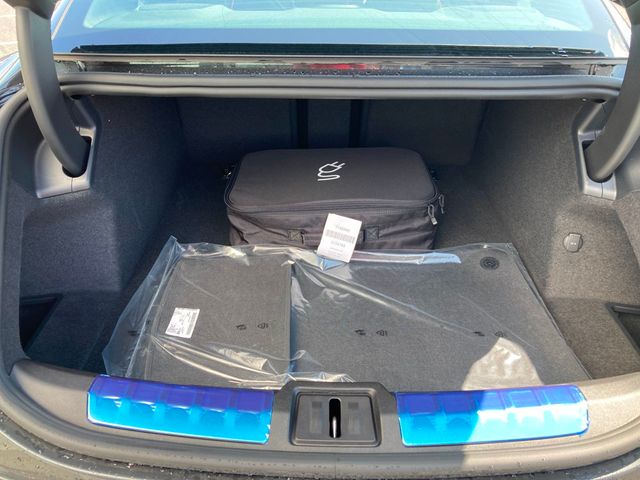 2025 Porsche Taycan RWD - 22562202 - 28