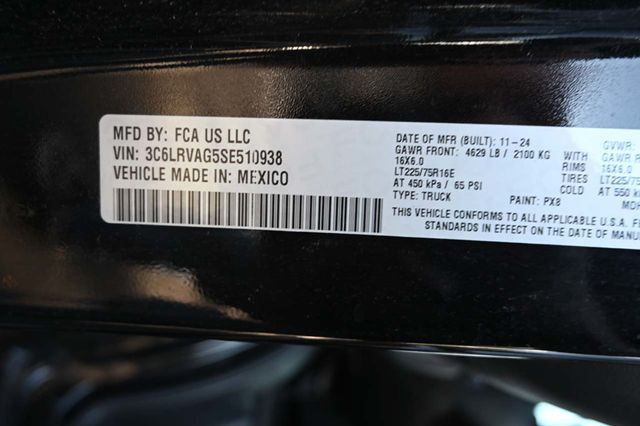 2025 Ram ProMaster Cargo Van SLT 1500 Low Roof 136" WB - 22983156 - 27