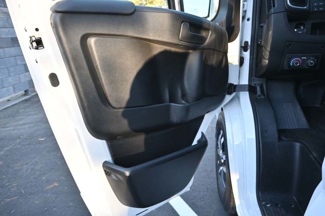 2025 Ram ProMaster Cargo Van SLT 2500 High Roof 136" WB - 23043502 - 28