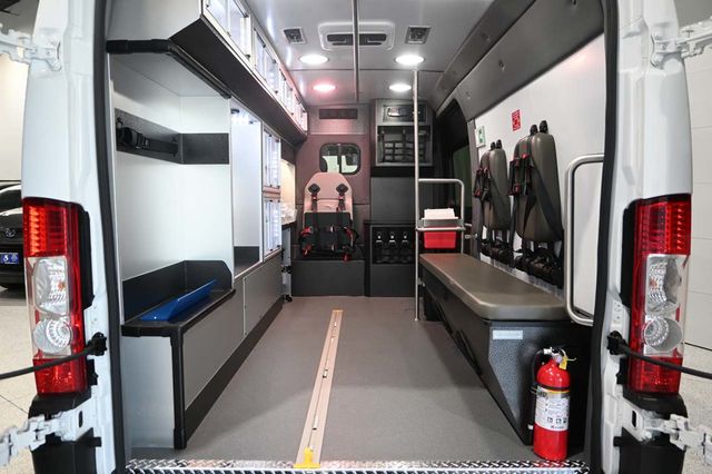 2025 Ram ProMaster Cargo Van Tradesman - 23048391 - 28
