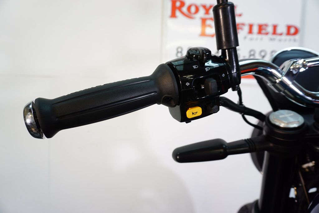 2025 ROYAL ENFIELD BEAR 650 ABS SCRAMBLER-INSPIRED!! - 23017772 - 10