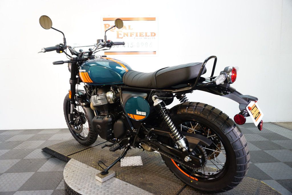 2025 ROYAL ENFIELD INT 650 BEAR SCRAMBLER-INSPIRED!! - 22670181 - 3