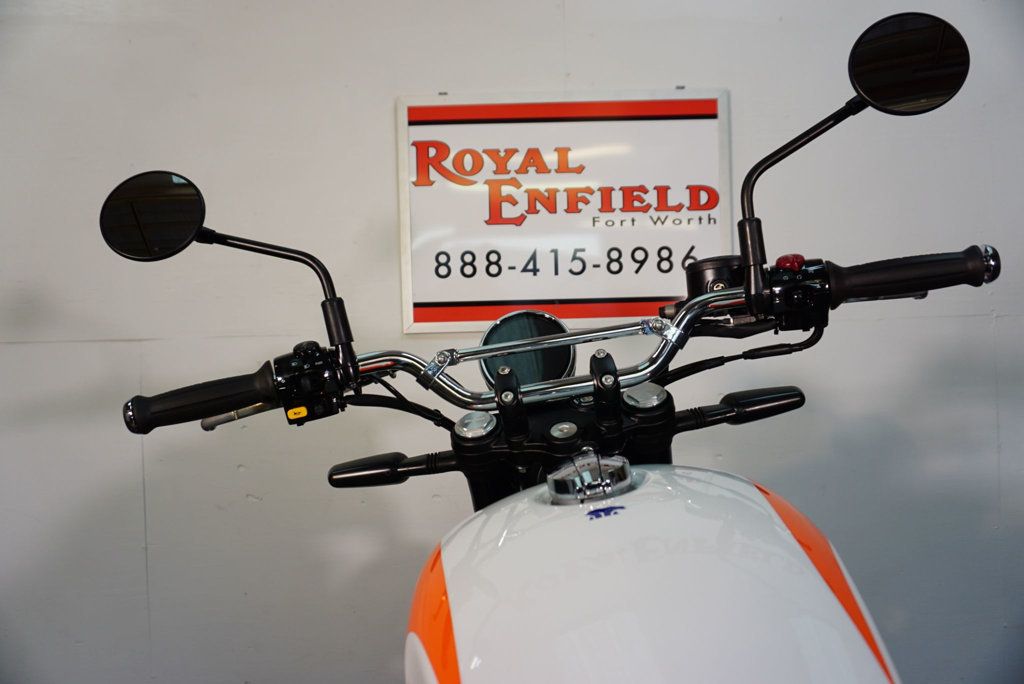 2025 ROYAL ENFIELD INT 650 BEAR SCRAMBLER-INSPIRED!! - 22670184 - 9