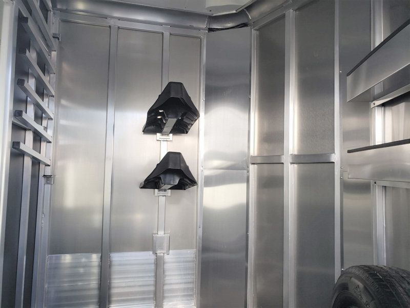 2025 Shadow 2 Horse KingPro Straight Load w/ Queen Tack  - 22797456 - 4