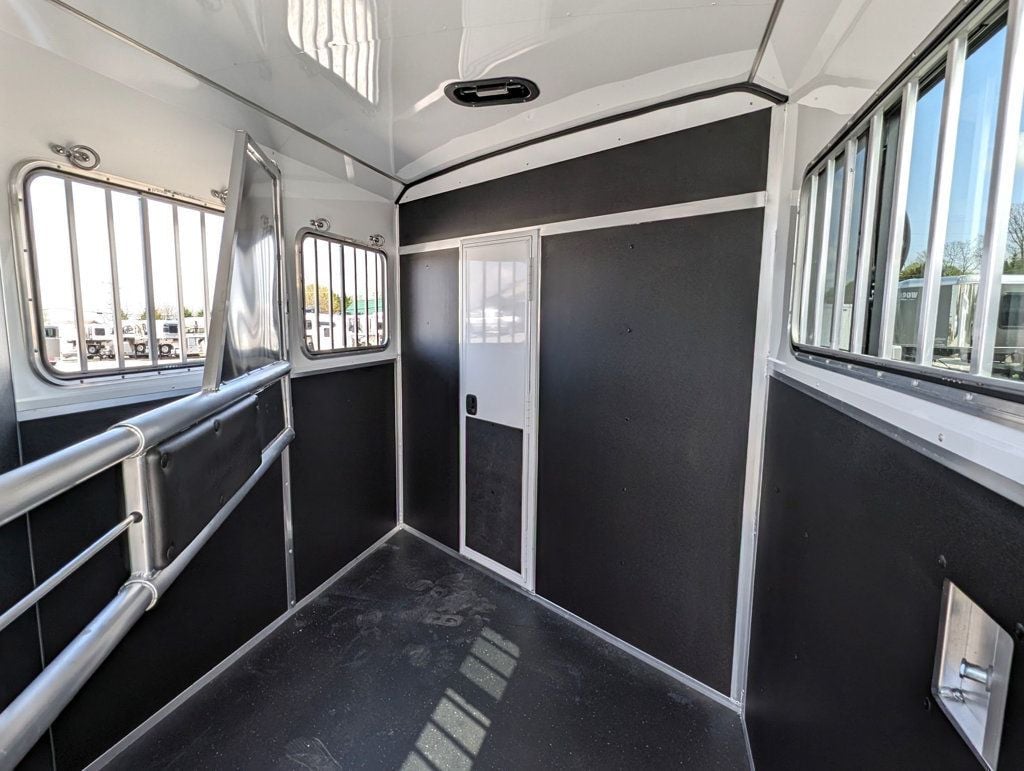 2025 Shadow 2 Horse Slant Bumper Pull Living Quarters  - 22805127 - 5