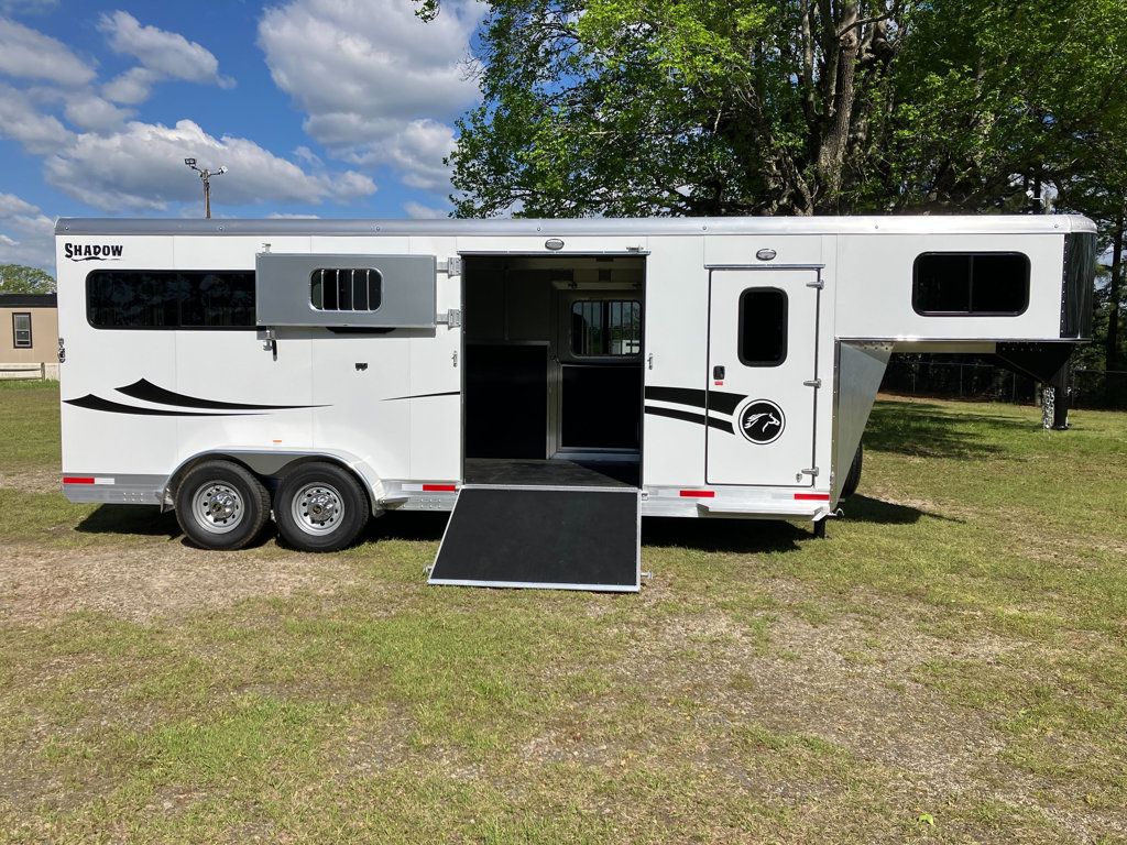 2025 Shadow 2+1 Straight Load with Box Stall  - 22824407 - 1