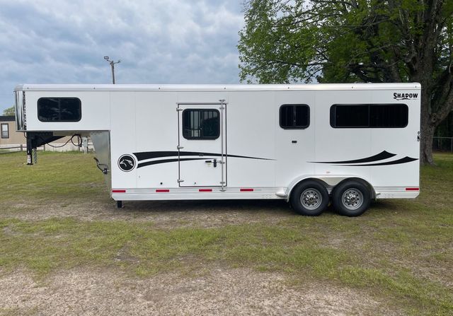 2025 New Shadow 2+1 Straight Load with Box Stall at Kingdom 2025 New Shadow 2+1 Straight Load with Box Stall at Kingdom