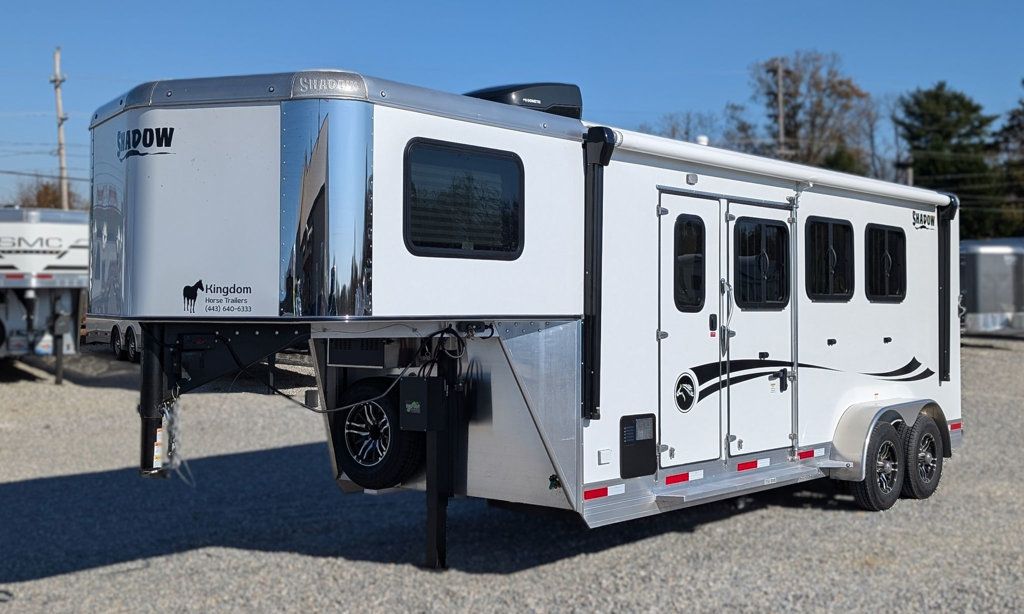 2025 Shadow 3 Horse Slant 5'6 Weekender Living Quarters  - 22663843 - 0