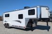 2025 Shadow 3 Horse Slant 5'6 Weekender Living Quarters  - 22663843 - 1