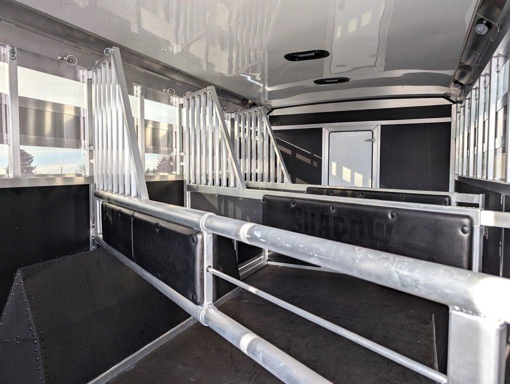 2025 Shadow 4 Horse Pro RawHide with 15' Living Quarters  - 22778940 - 6