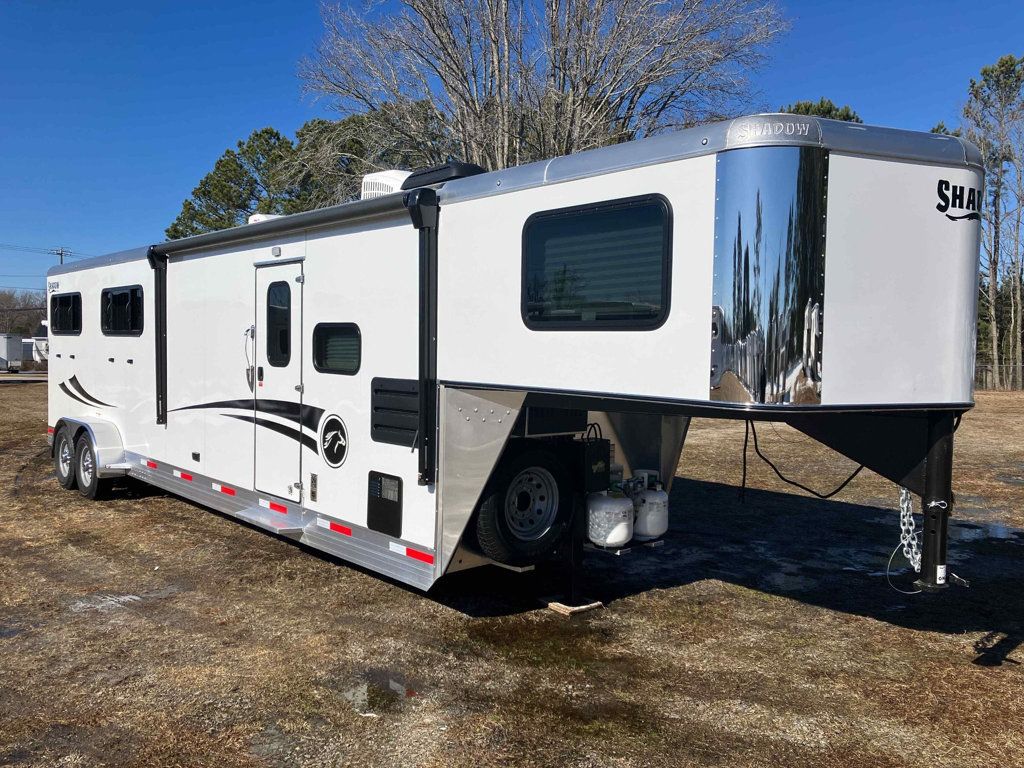 2025 Shadow 4 Horse Slant 10'6 Living Quarters with Slide  - 22780096 - 0